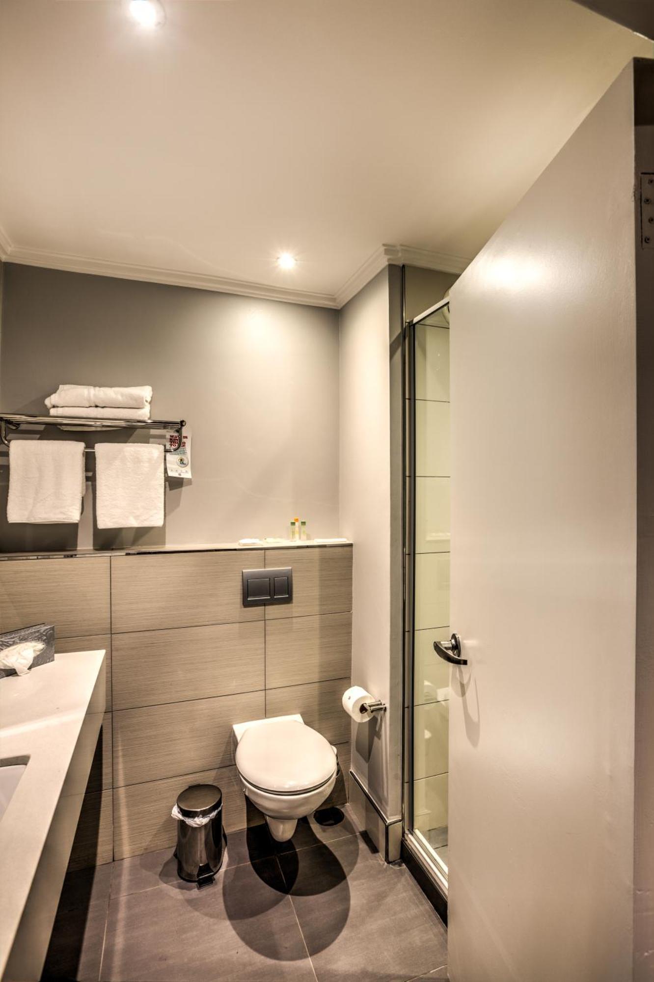 ซิตี้ ลอดจ์ โฮเต็ล โบลเอมฟอนเทน Hotel บลูมฟอนเทน ห้อง รูปภาพ